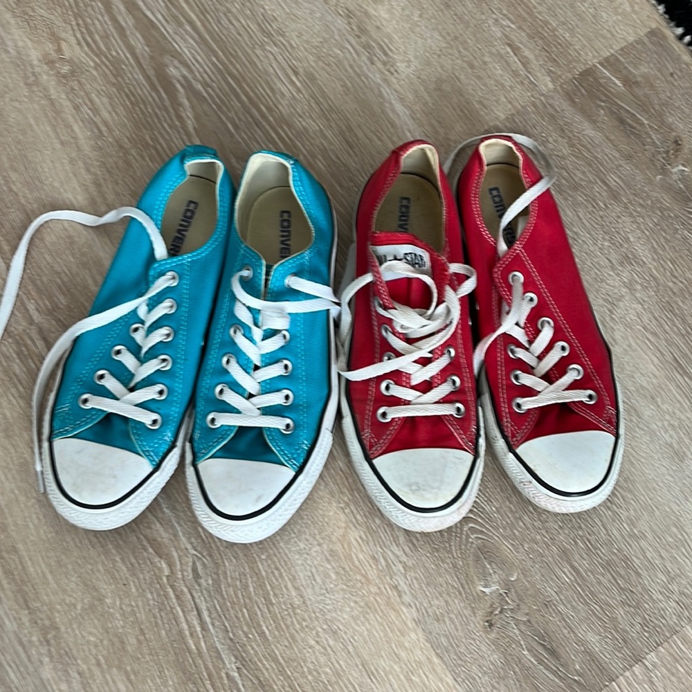 2 pairs of converse. Women’s size 9. Teal and Red
